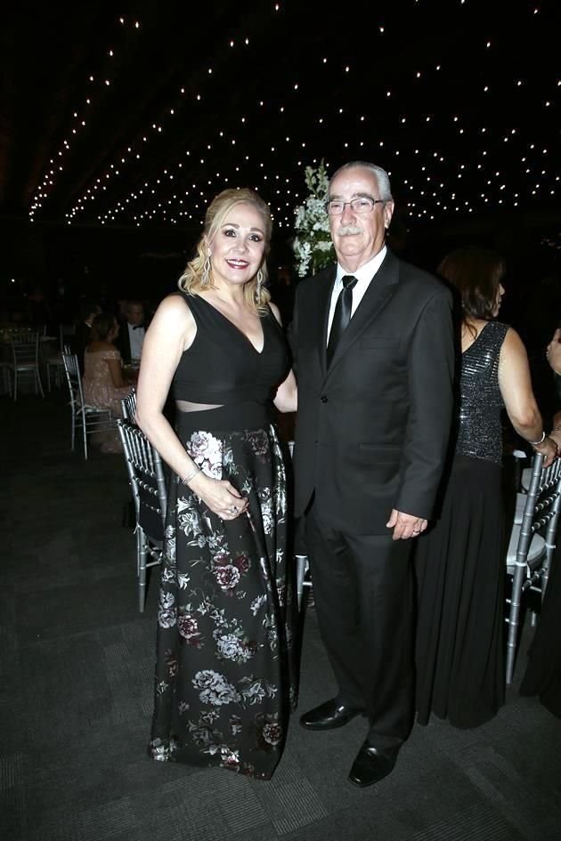 Carmen Oliver y Miguel Ángel González