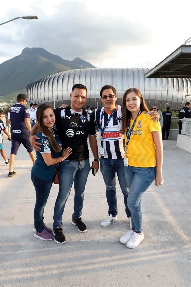 Nancy Ríos, Héctor Reyna, Leonardo García y Fátima Maldonado