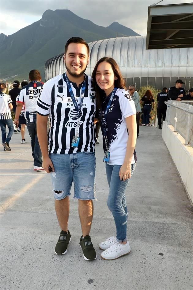 Homero Ruiz y Joselyn Vázquez