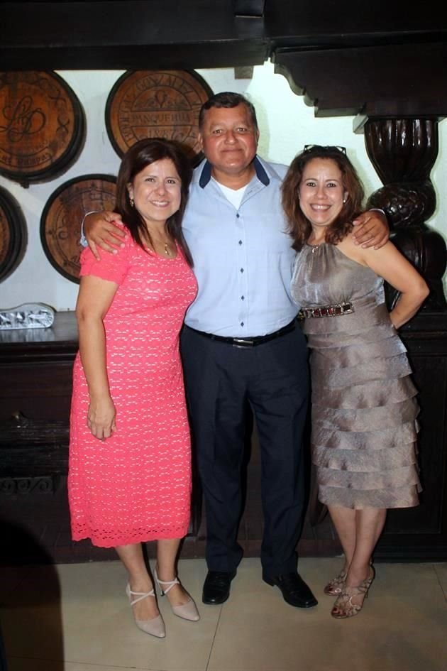 Mireya Espinoza, Enrique Zertuche y Ludivina López