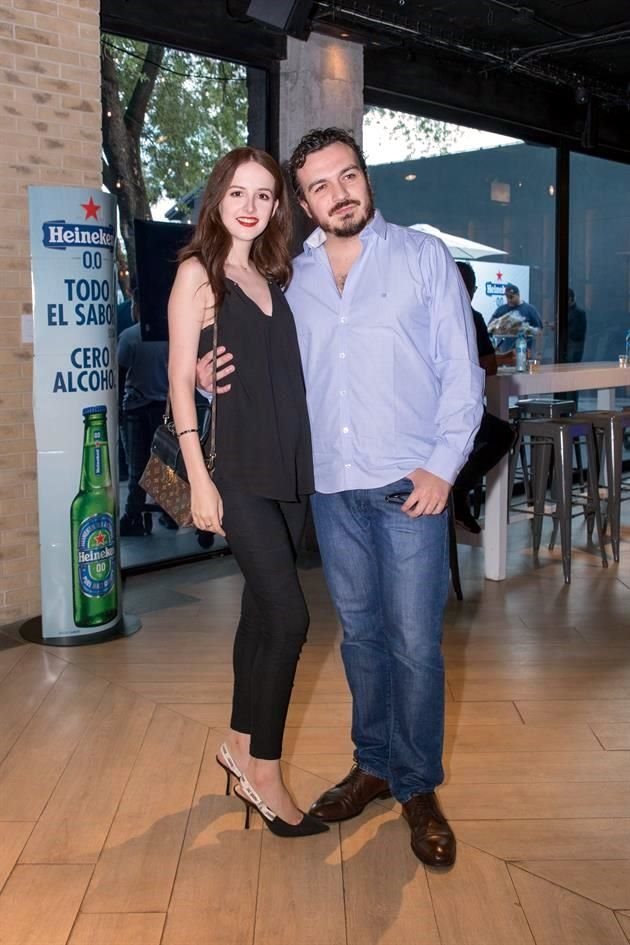 Olivia Gonzalez y Guillermo Martinez