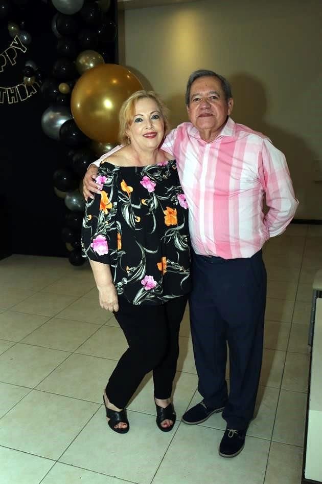 Lourdes Guevara y Pedro Navarrete