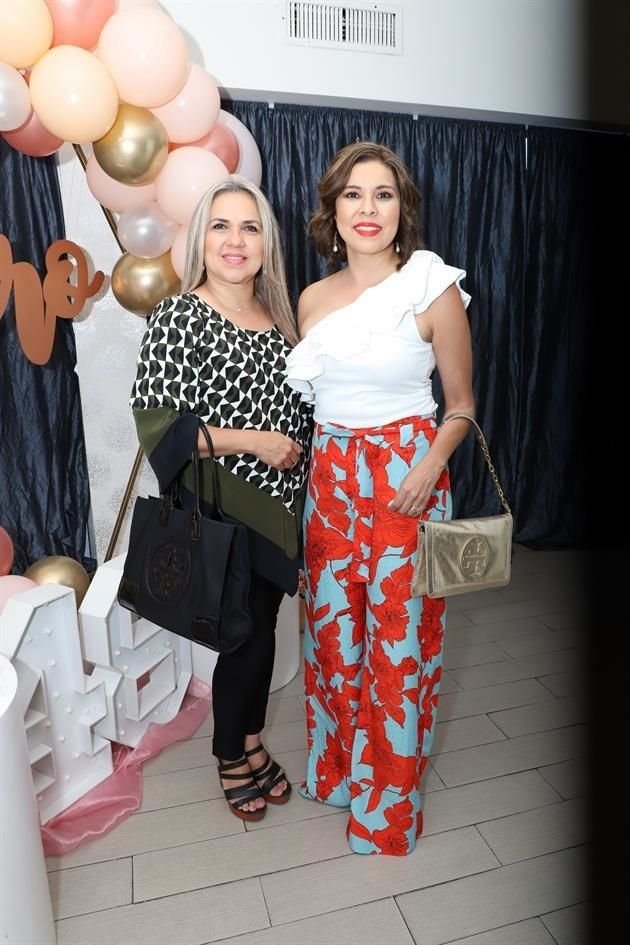 Claudia Tanguma de Garza y Karina Luján