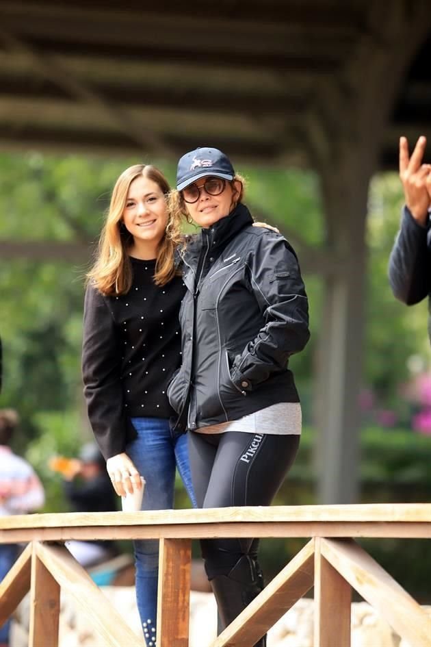 Katya Treviño y Margarita Gutiérrez