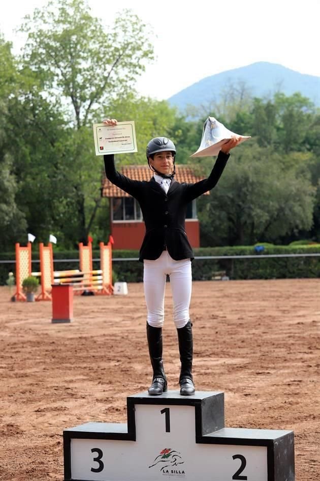 INFANTIL MEDIUM Campeón Cristóbal Canavati
