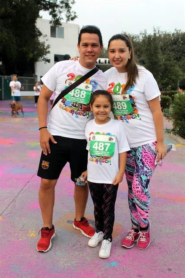 Azael Méndez Katherin Méndez y Alby Caballero