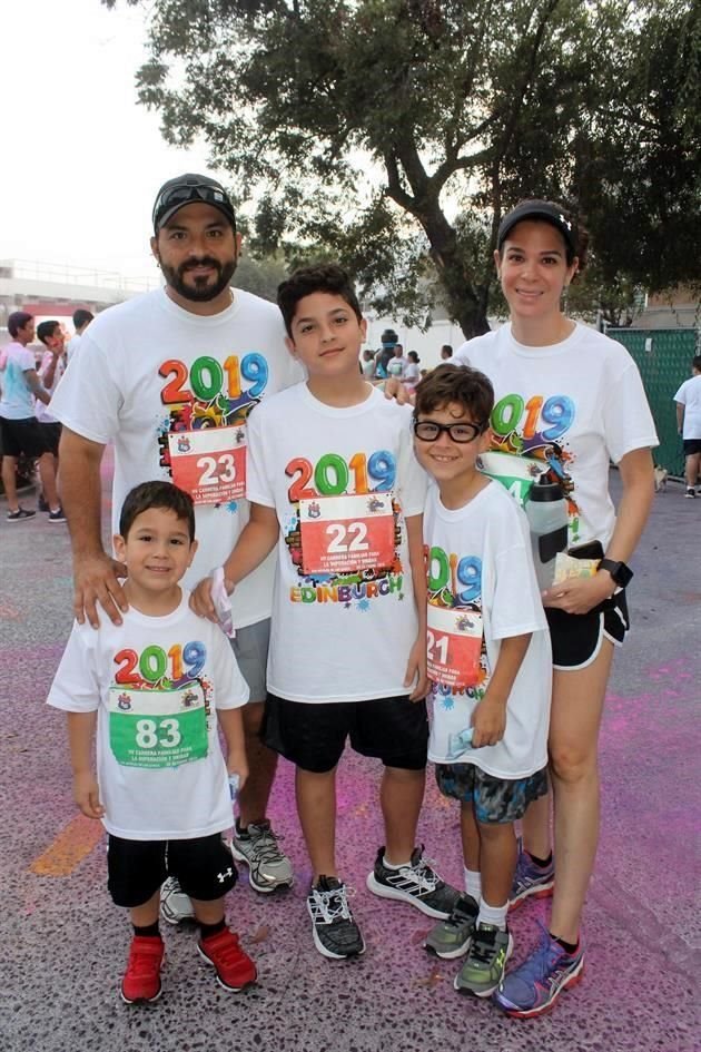 José María Cantú, Jorge Cantú,, Diego Cantú, Alejandro Cantú y Aline García-Cano de Cantú
