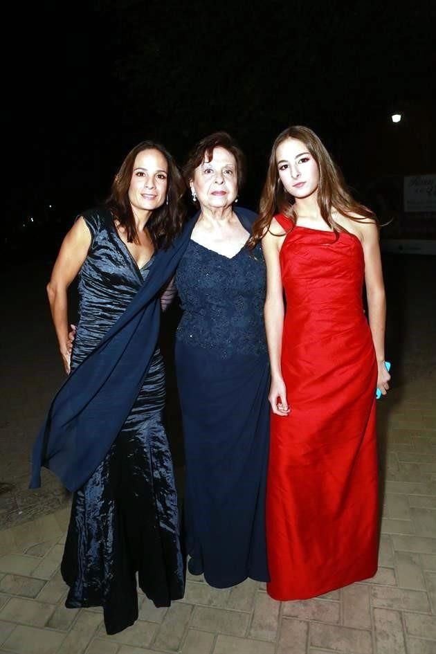 Cecilia Chapa, María del Carmen Chapa y Lucía Marcos