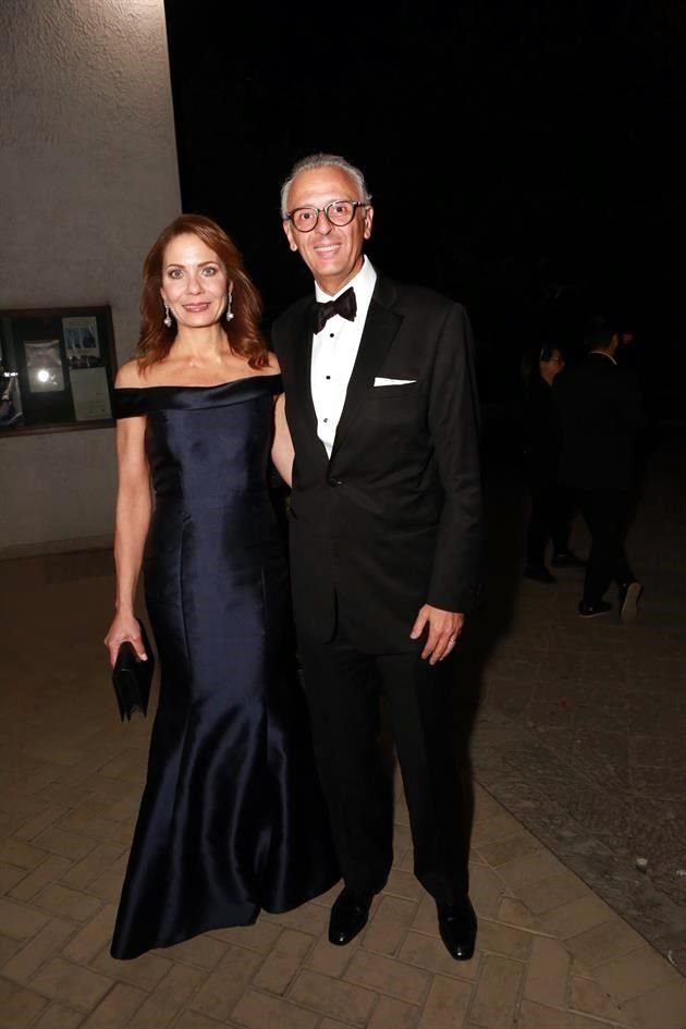Emely Assad de Califa y Raúl Califa