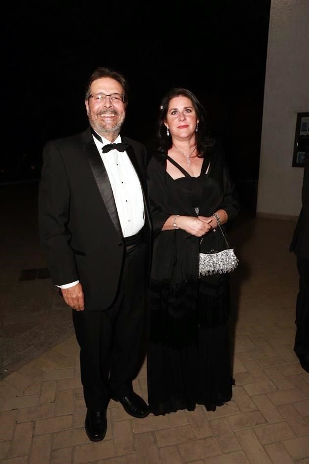 Eduardo Martínez y María Calderón de Martínez