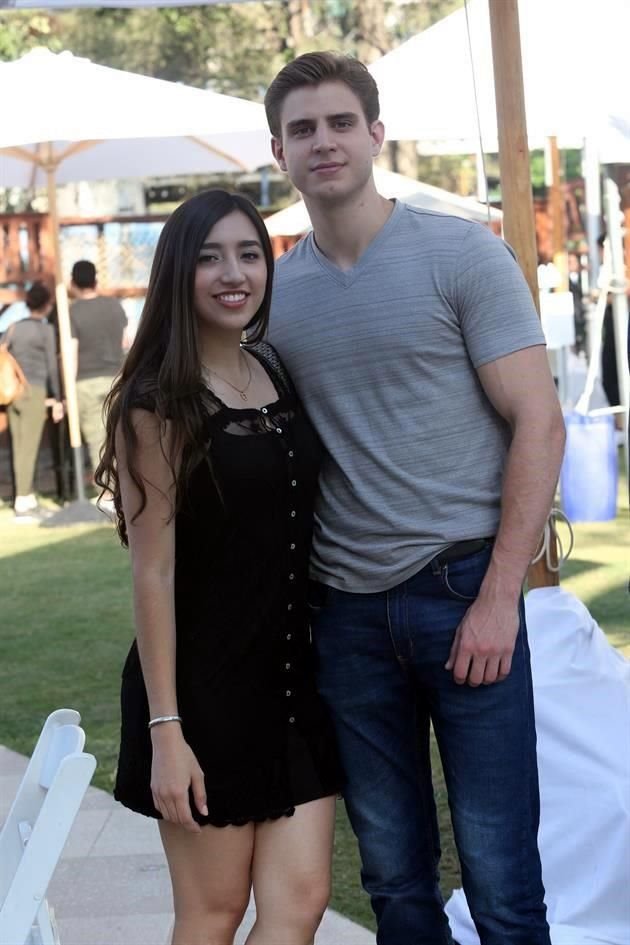 Andrea Dávila Y José Luis Cantú
