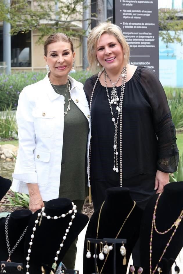 Sandra Ruiz de Treviño y Soraya Trad