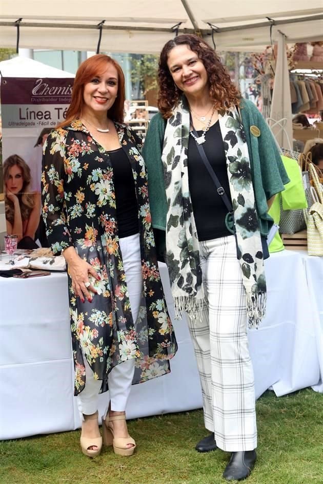 Pilar Roldan y Adriana Sanmartín