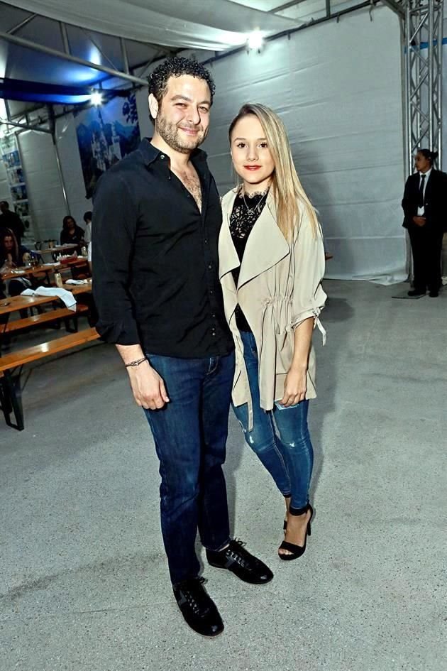 Arturo Quintero y Cynthia Porte