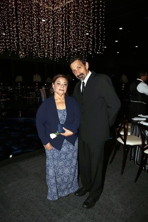 Martha Torres de Elizondo y Rogelio Elizondo Lozano