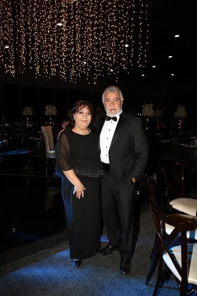 María Elva Esparza y Juan José Herrera