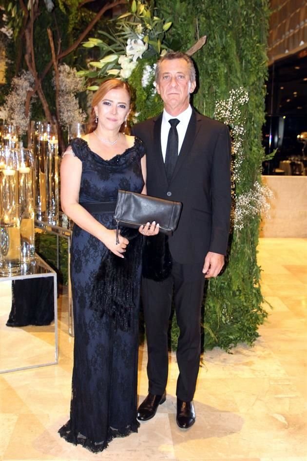 Lorena González de García y Manuel García Madero
