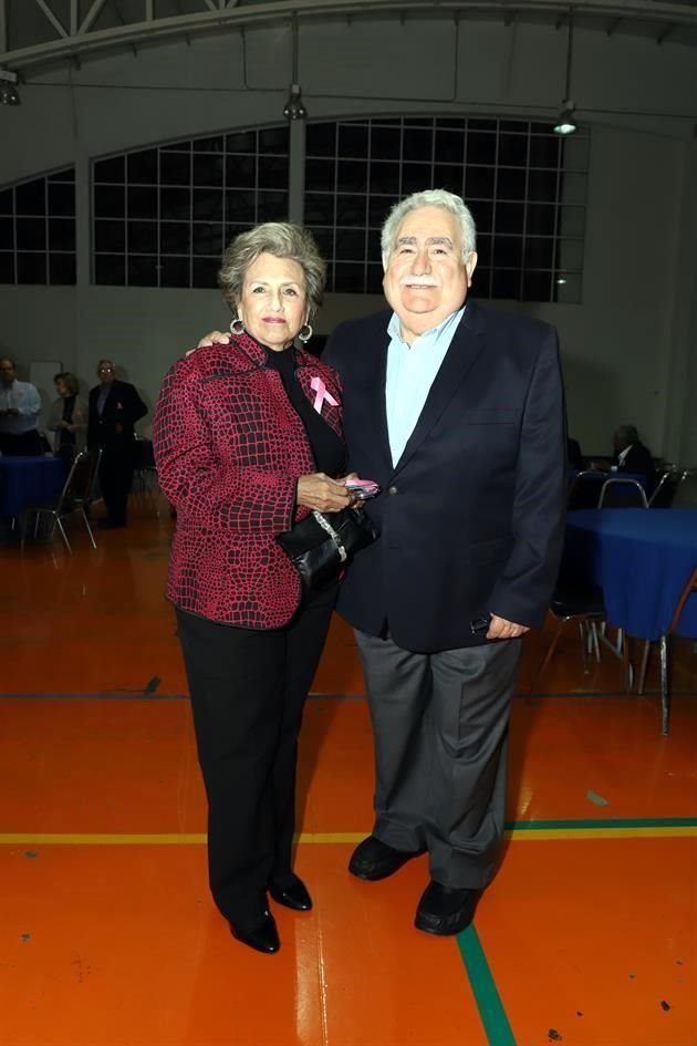 Consuelo Saldaña de Villarreal y Juan Manuel Villarreal