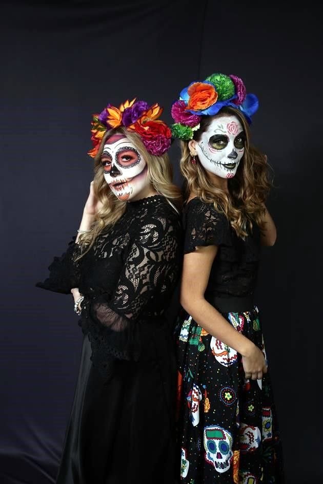 Nayelli Villalón y Anasofía Flores