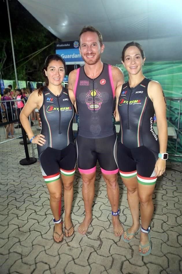 Bertha Vázquez, Carlos Treviño y Tere Farías