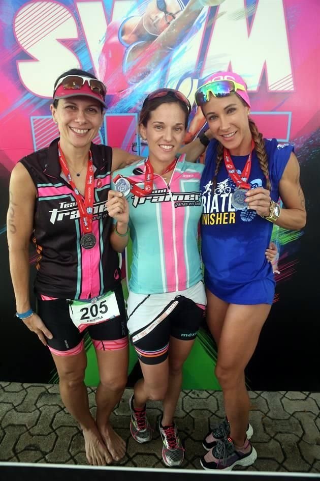 Cristina Ibáñez, Marian Fernández y Victoria Martínez