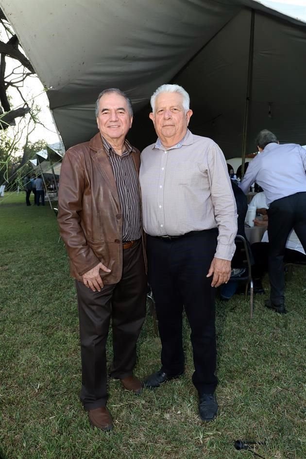 Alberto González y José de Jesús García Garza