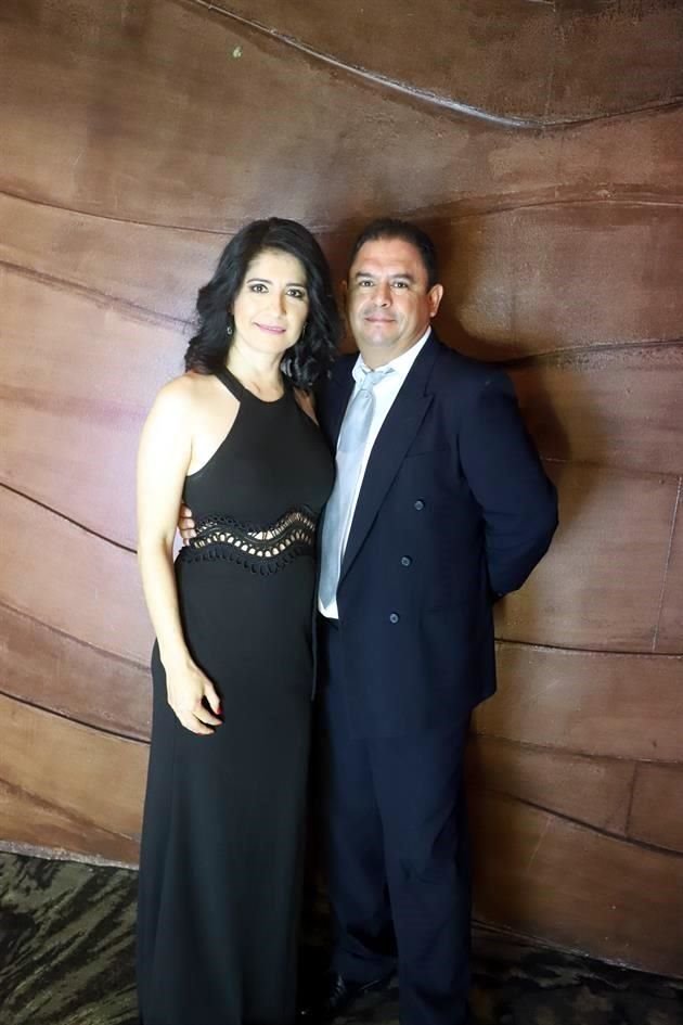 Doris Villanueva y Raúl Rosas