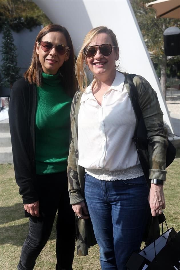 Emma Hernández de Madero y Maru Ruiz de García