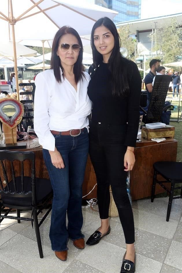 Dinorah López y Natalia Martínez