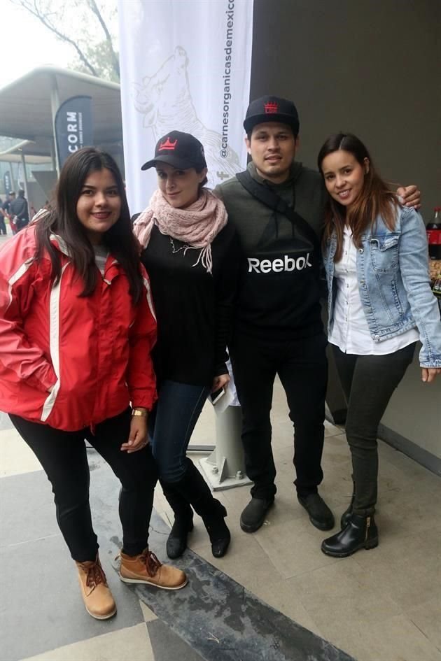 Pamela Fernández, Cristina Quiroga, Alonso Muñoz y Ana Garza