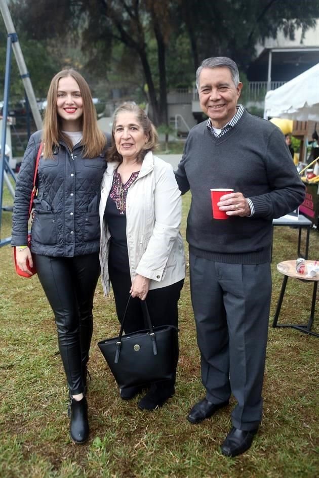 Nelly Alanis, Emma Mena y Mauro Fernández