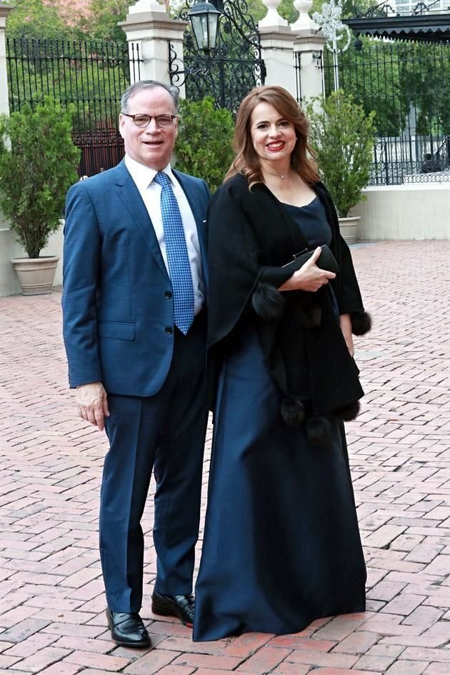 Luis Iturralde y Piny Zambrano de Iturralde