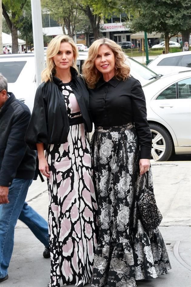 Vero Zambrano de Fernández y Vicky Martínez