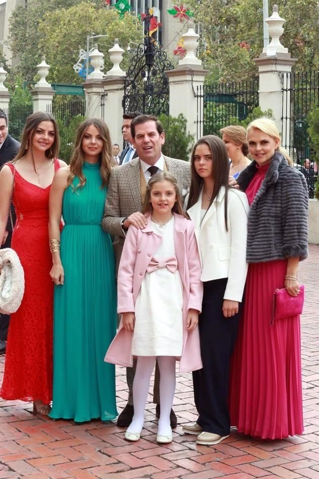 Ana Paula Baillères, Verónica Baillères, Juan Pablo Baillères, Stefanía Baillères, Miranda Baillères, Verónica Baillères  y Verónica de Baillères