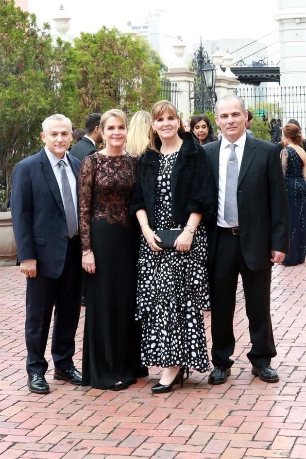 Adolfo Sesma, Cristina de Sesma, Pilar de Sesma y Manuel Sesma