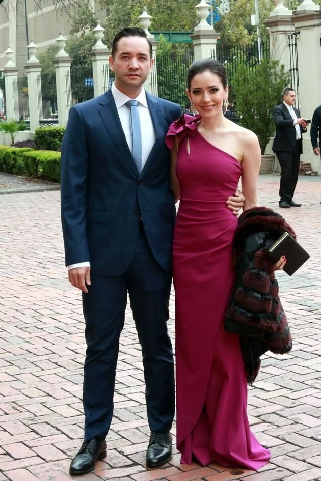 Alejandro Teele y Lucía Ramos
