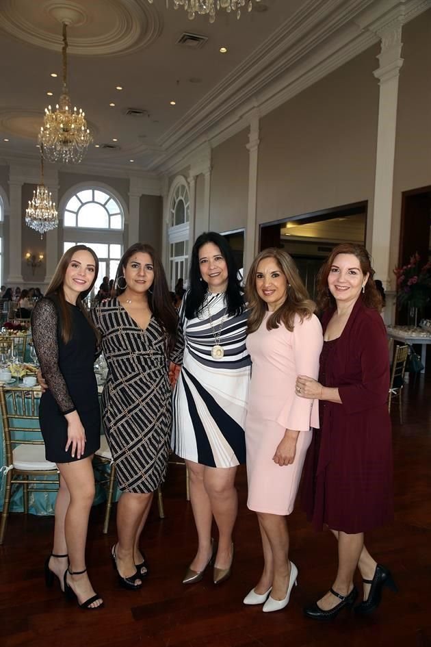 Victoria Romero, Lupita Cuello, Sylvia Reyes, Paty Gloria y Lupita Tamez