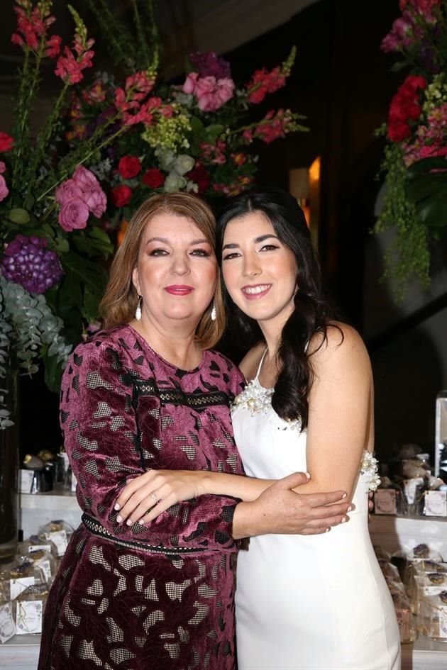 Bertha Alicia Martínez de Montemayor y Ana Karen Montemayor
