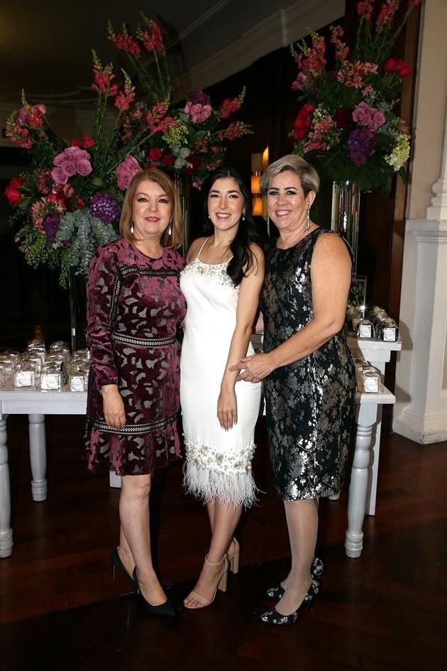Bertha Alicia Martínez de Montemayor, Ana Karen Montemayor y María Cristina Graf de Del Ángel