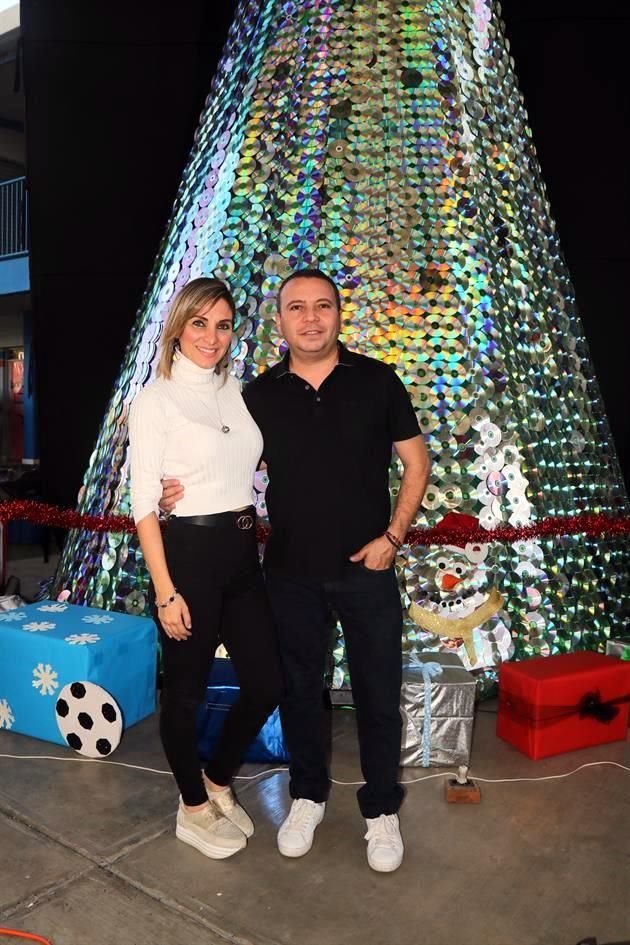 Claudia Santos de Rodríguez y Gil Rodríguez