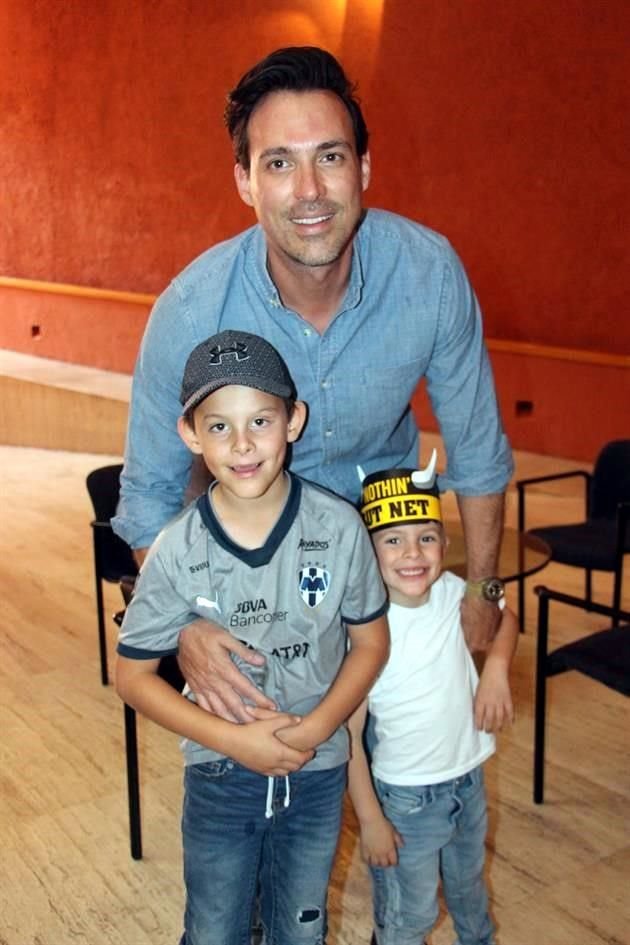 Francisco Agraz, Maximiliano Agraz y Patricio Agraz