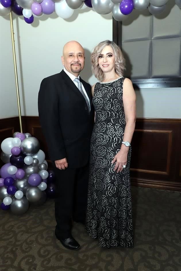 Carlos Muñoz y Marisol Ábrego de Muñoz