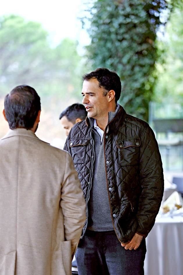 Carlos Álvarez