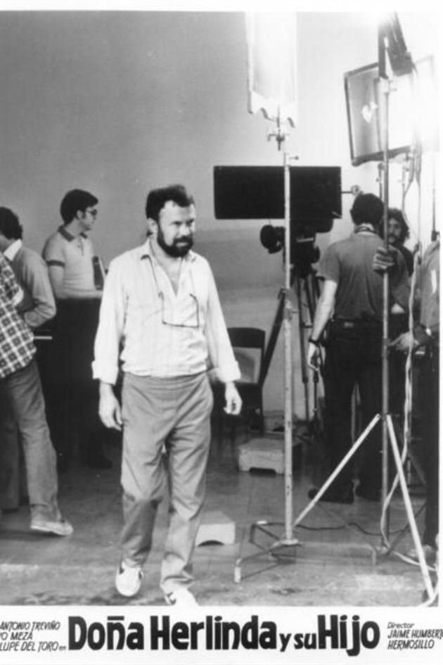 Jaime Humberto Hermosillo filmó en la Ciudad 'Herlinda y su Hijo', en la que actúa la mamá de Guillermo del Toro, quien también fue productor.