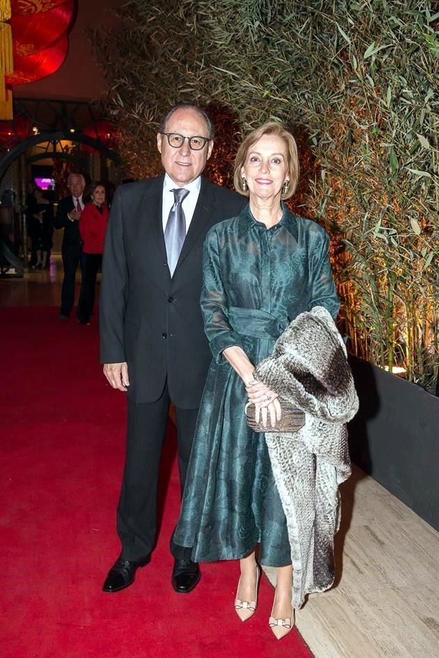 Alberto de la Garza Evia y Carmen Páez de De la Garza Evia