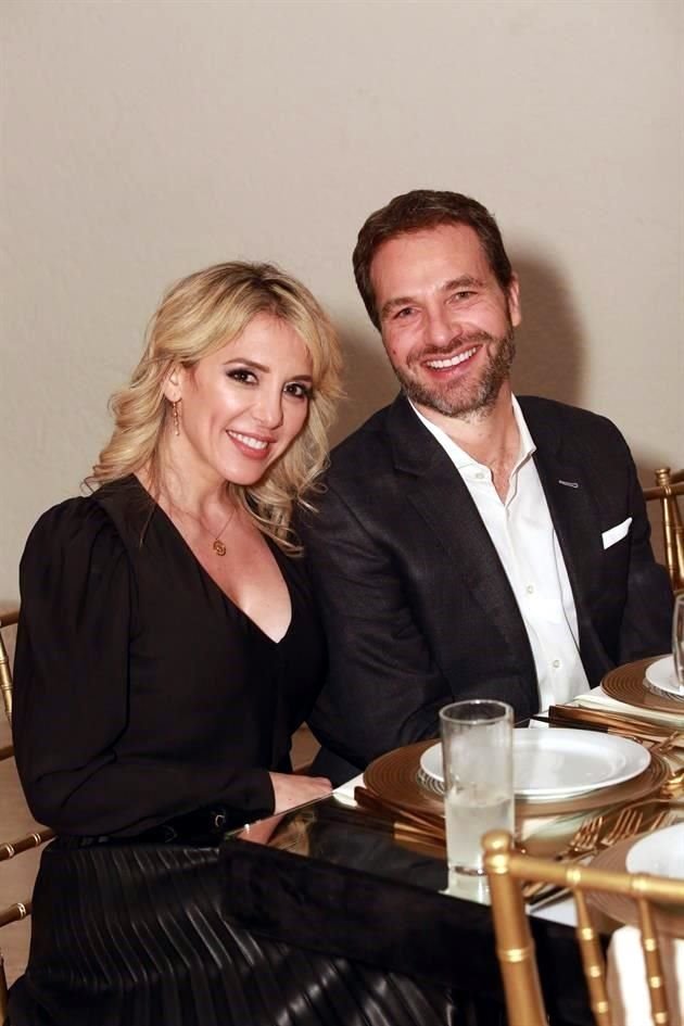 María Eugenia Garza y Alejandro González