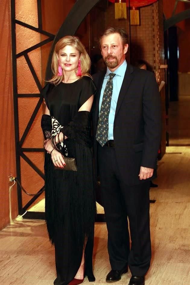 Gaby Roché de Ayala y Alonso Ayala