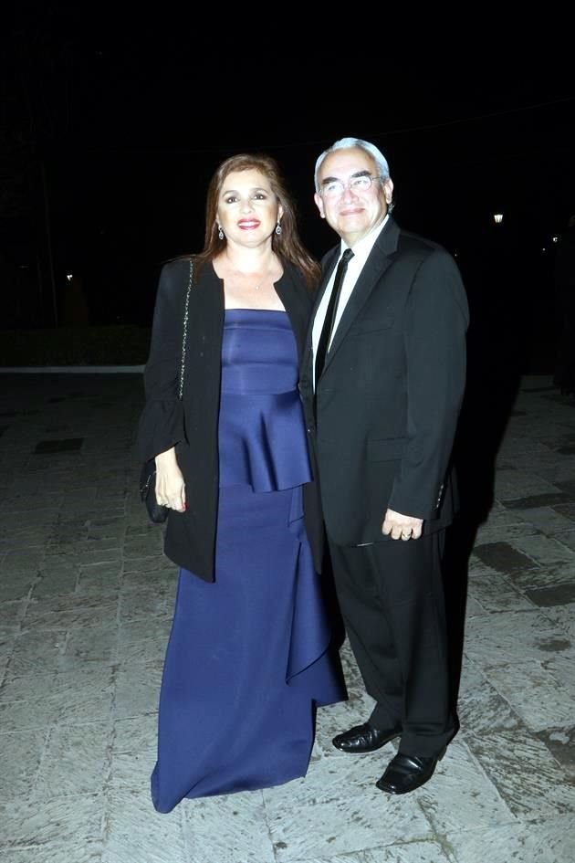 Lupita Rubio y Edelmiro Lozano