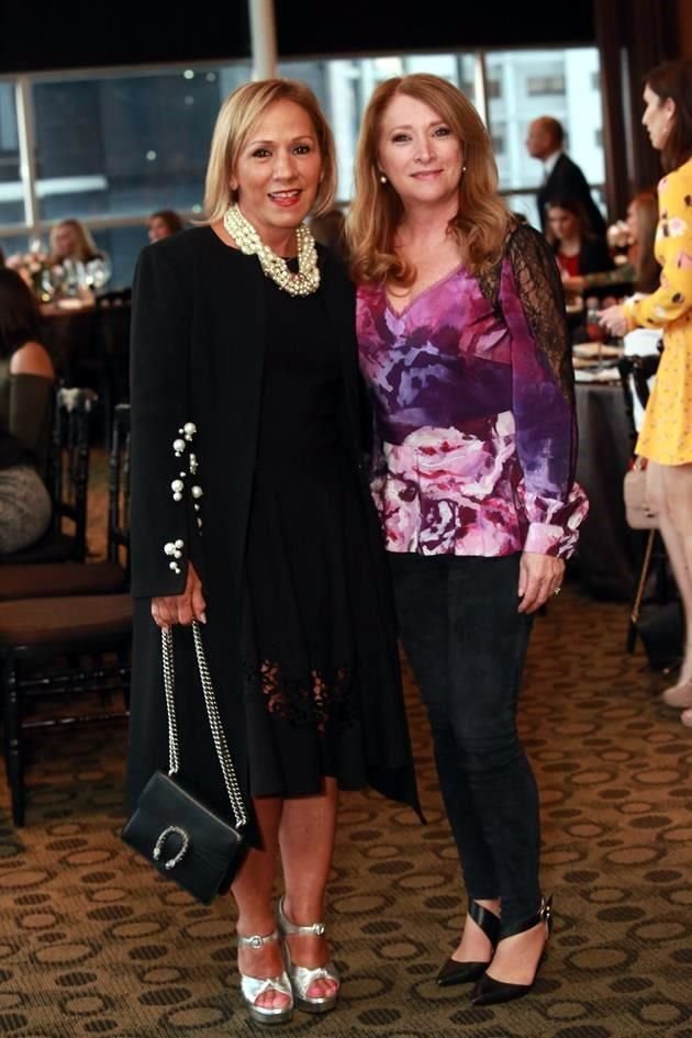 Gina Manautou de Maiz y Alicia Cantú de León