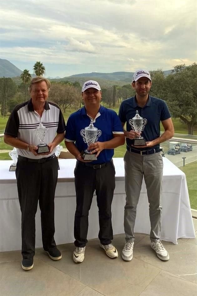 Categoría AA. Werner Husemman, Omar Ochoa y Wadih Andonie